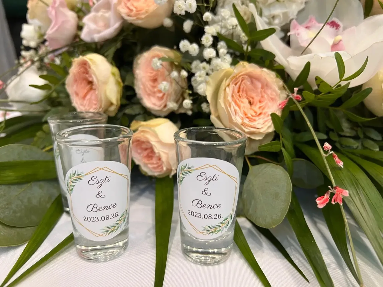 kettő esküvői logós pálinkás pohár