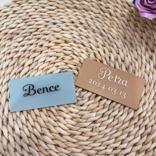 festett plexi lapok keresztnévvel